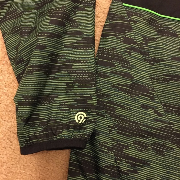 Champions Men Sweat Hoodies  Black /green - Picture 5 of 5